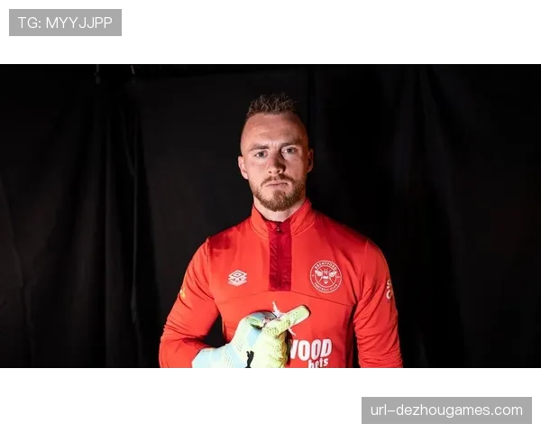 特写:布伦特福德门将弗莱肯连续三次神扑,力保球门不失